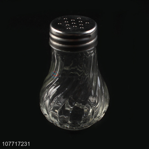 High quality kitchen utensils salt shaker with hole seasoning bottle