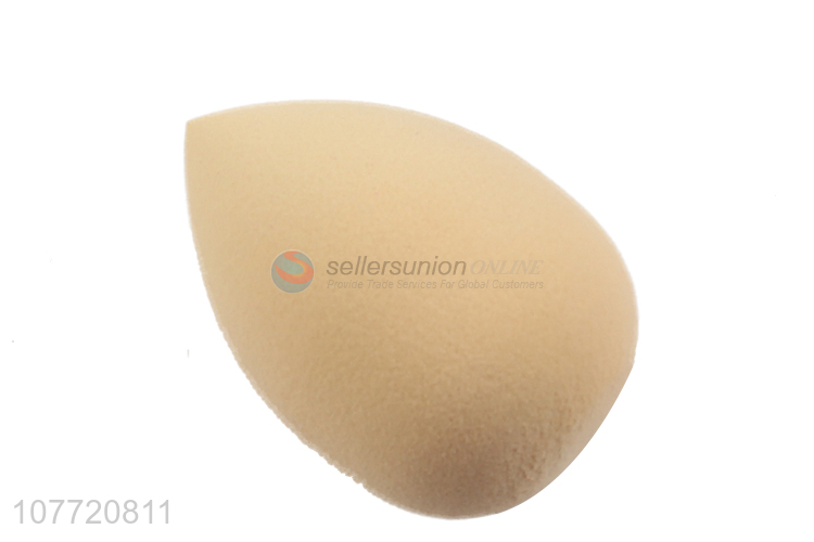 Wholesale Drop Shape Cosmetic Powder Puff Makeup Sponge Makeup Blender