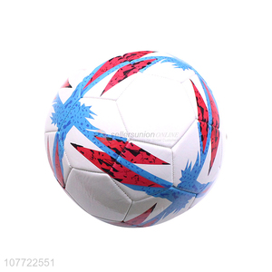 Simple fashion seamless nest edge No. 5 leather children training wear-resistant football