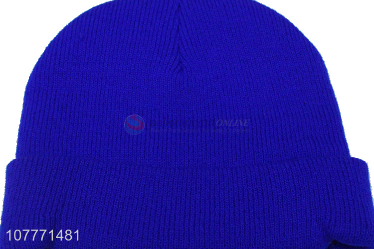 Good quality winter knit hat with embroidery hedging cap for men