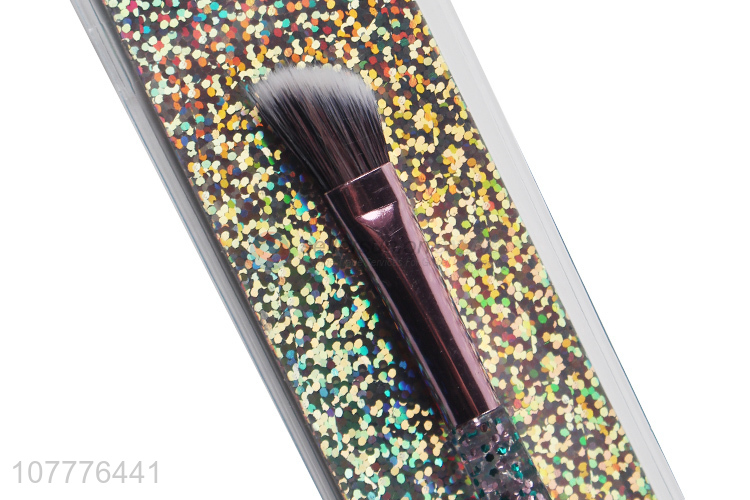 Hot selling transparent sequins decorative eye shadow brush