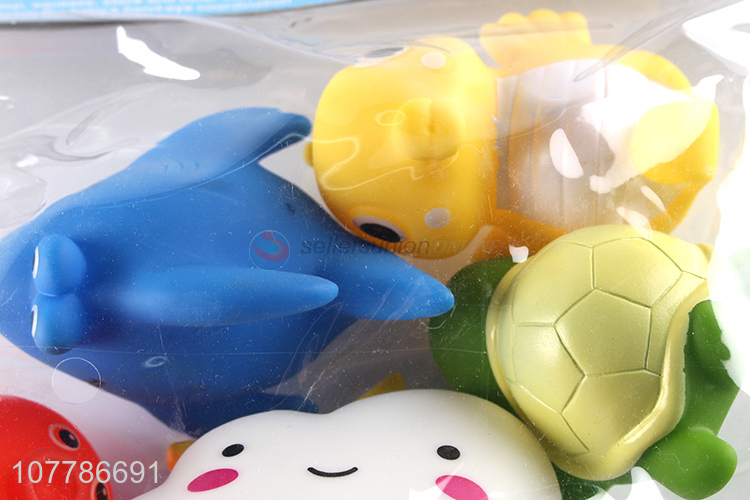 Wholesale baby bath toy cartoon model BB sound toys