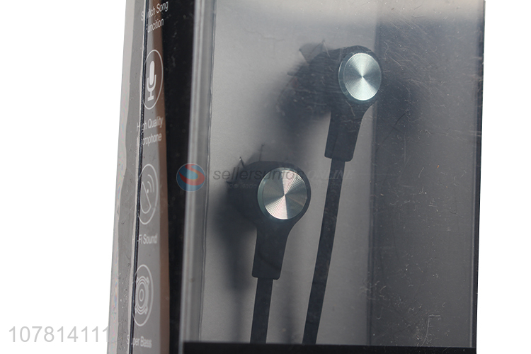 Wholesale black wired in-ear music bass headphones