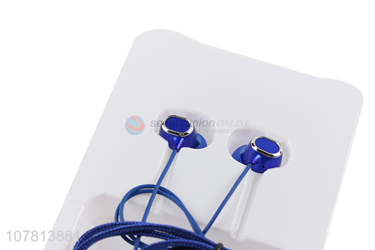 Spot wholesale metal in-ear headphones wired earplugs