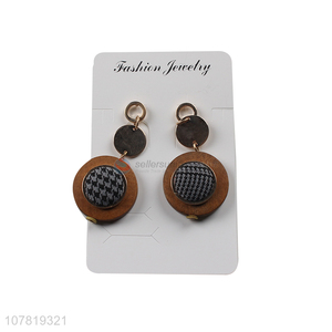 Wholesale vintage houndstooth pattern wooden geometric earrings