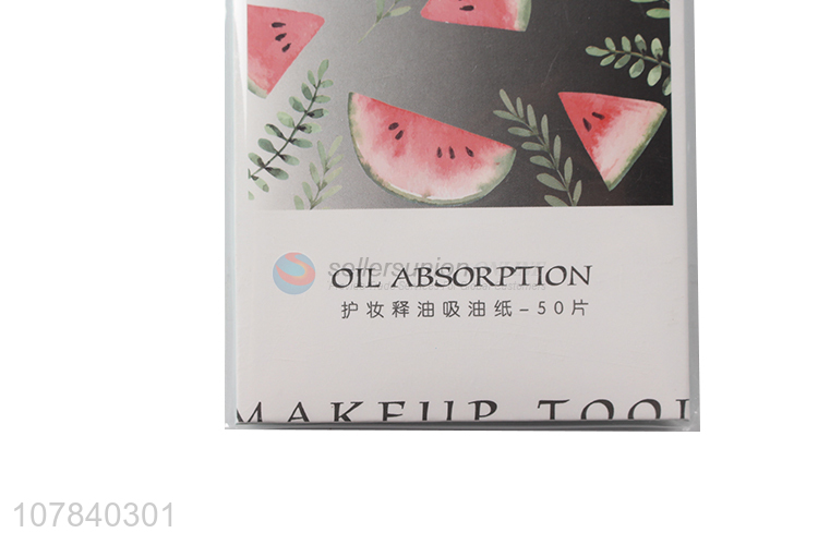 New design portable oil-absorbing paper for facial oil control