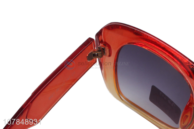 High Quality Leisure Sunglasses Fashion Eyewear