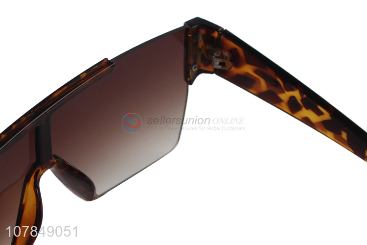 Personalized Design Man Sunglasses Fashion Accessories