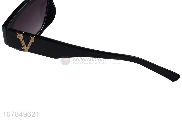 Best Selling Plastic Sunglass Black Sun Glasses