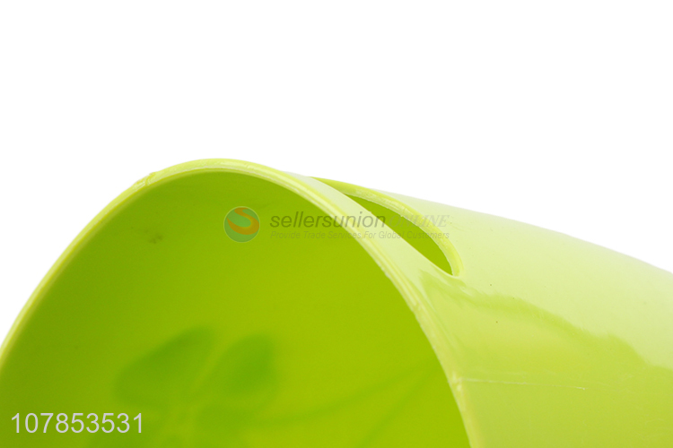 Good wholesale price green plastic universal drinking cup