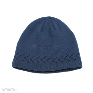 Yiwu wholesale blue winter cold-proof knitted hat melon hat