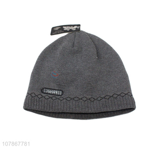 Low price wholesale gray melon leather hat winter cold-proof knitted hat