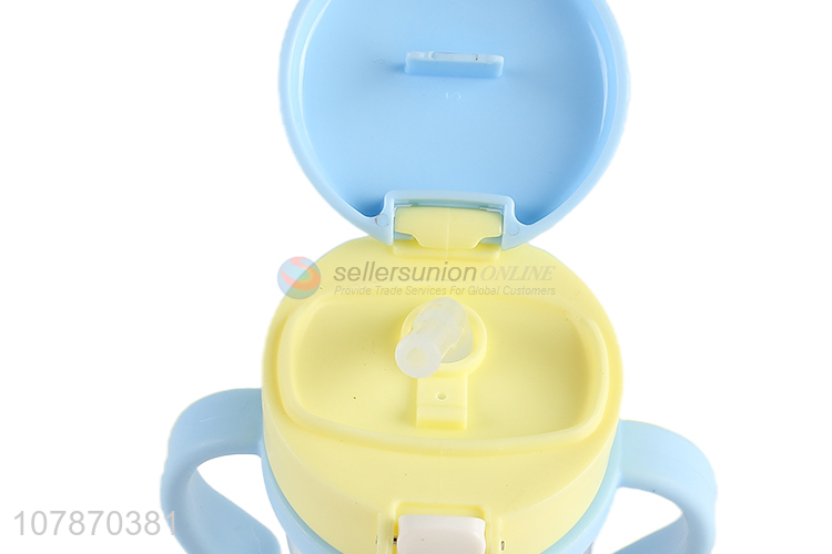 Hot selling children straw water bottle drinking bottle with handles