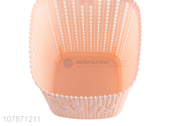 Latest arrival mini wall hanging bath basket plastic storage basket