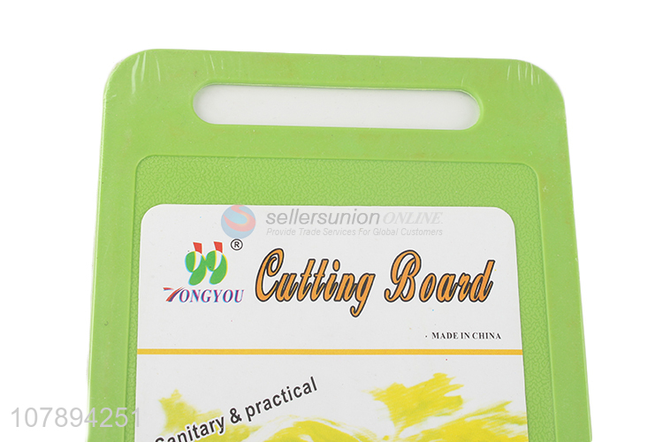 Popular Plastic Cutting Board Fashion Kitchen Chopping Board