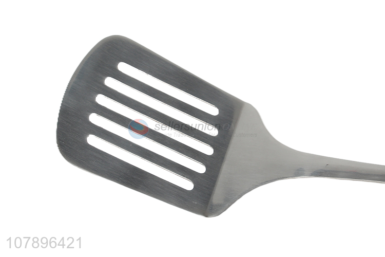 Hot selling household silver stainless steel food grade leak shovel