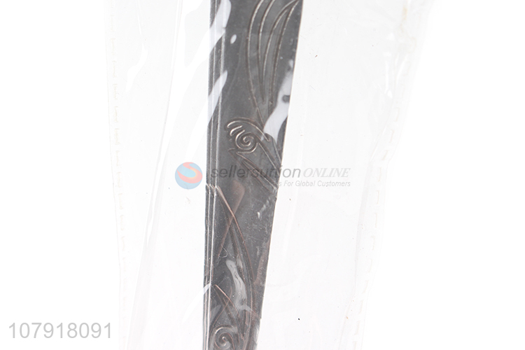 Low price silver stainless steel carved eating spoon wholesale