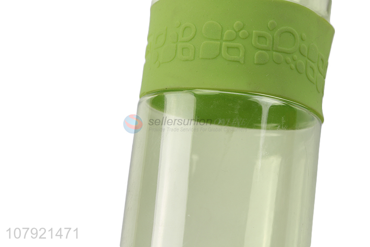 China products fashion design portable travel 600ml water cup wholesale