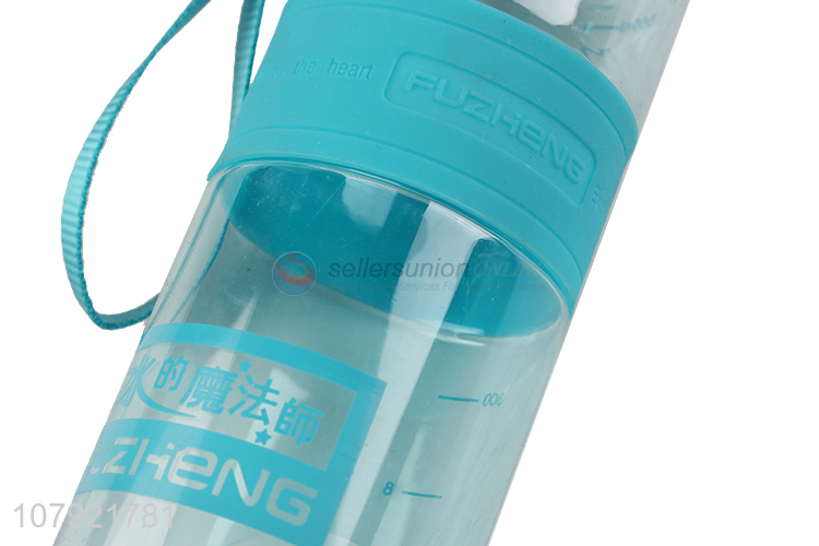 Good wholesale price blue large capacity sports portable water cup