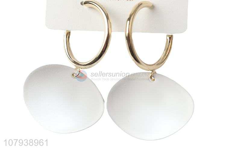 Wholesale cheap price delicate women stud earrings with white pendant