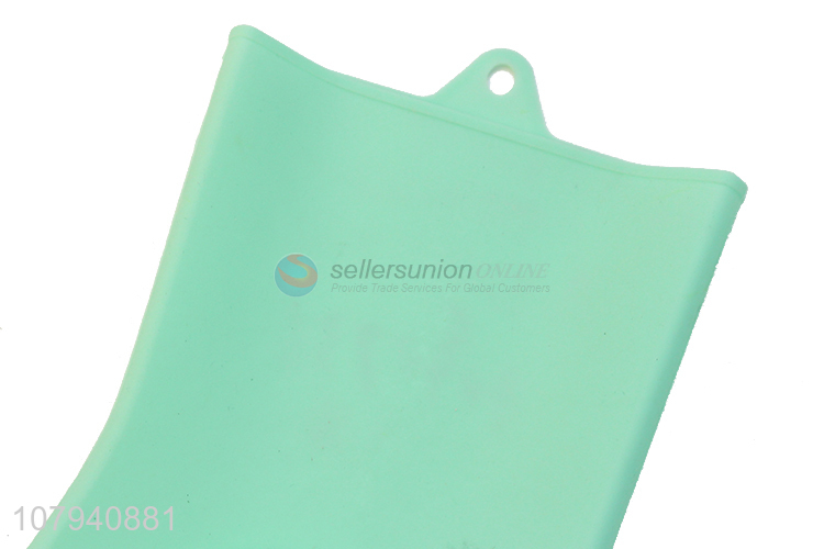 China factory green non-slip silicone gloves for household