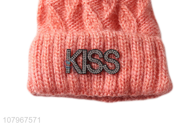 Low price trendy women autumn winter knitted beanie cap with rhinestone