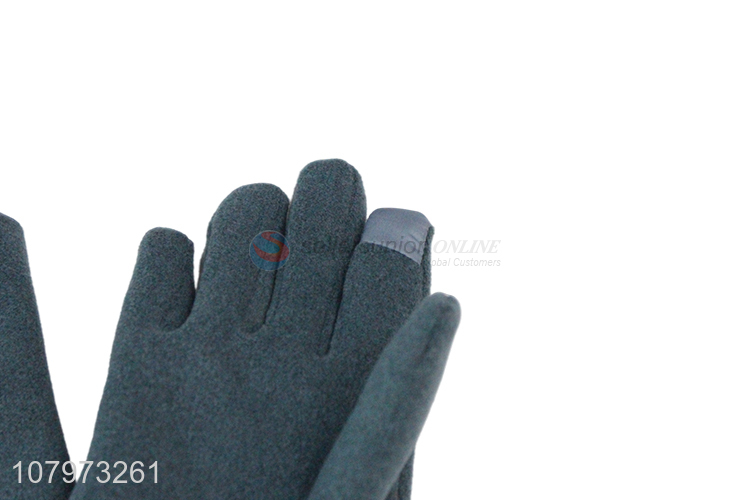 Good quality outdoor windproof gloves ladies cycling plush gloves