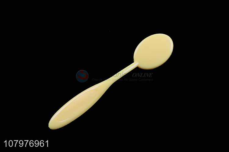 Unique Design Rose Shape Makeup Brush With Plastic Handle