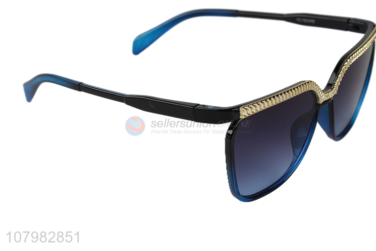 Cool Design Blue Sunglasses Fashion Eyewear For Summer