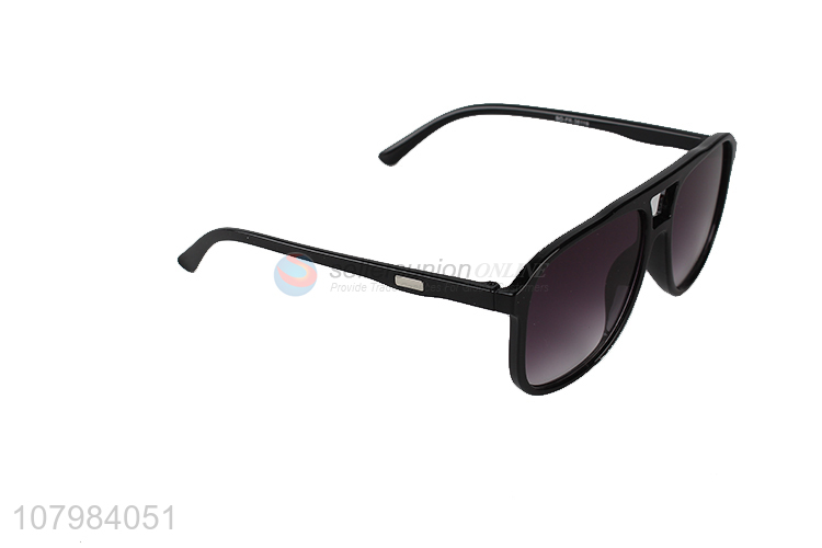 Good Quality Summer Beach Holiday Sunglass Fashion Adults Eyewear