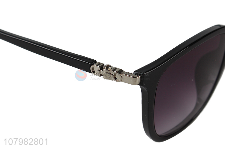 Good Quality Fashion Eyewear Outdoor Holiday Sunglasses