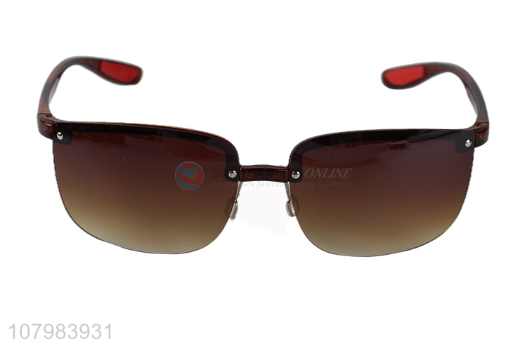 Promotional Adults Sunglasses Modern Sun Glasses With Good Quality