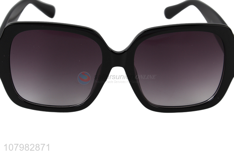 Best Quality Leisure Sunglasses Fashion Adults Eyewear