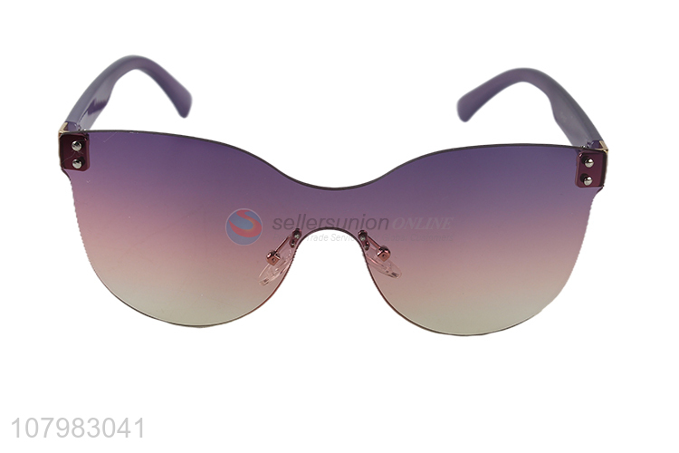 Yiwu Market Supplies Fashion Sunglasses Popular Eyeglasses