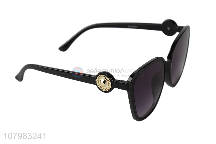 New Design Black Sun Glasses Popular Summer Sunglasses For Adults