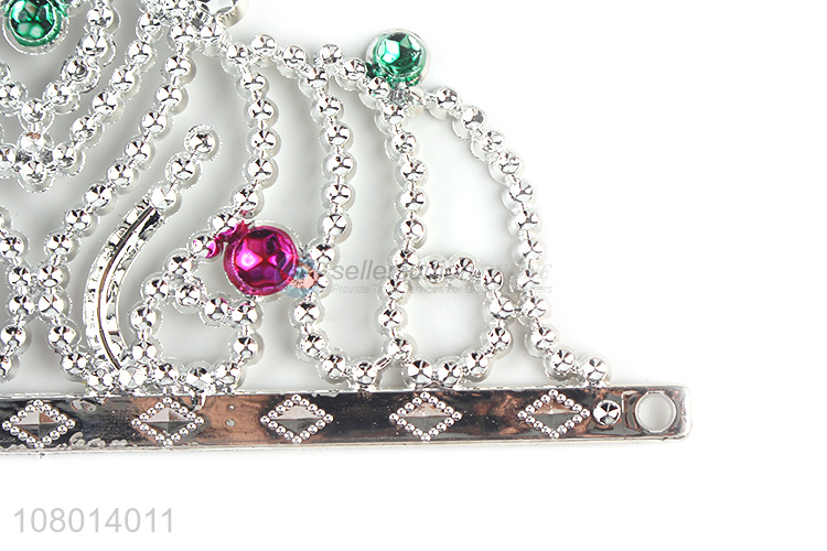 Factory direct sale delicate plastic crowns tiaras for girls