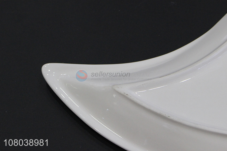 Good sale white creative ceramic plate 3-leaf wave plate