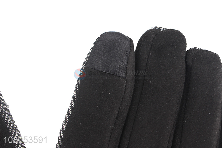 Low price ladies black polyester windproof gloves wholesale