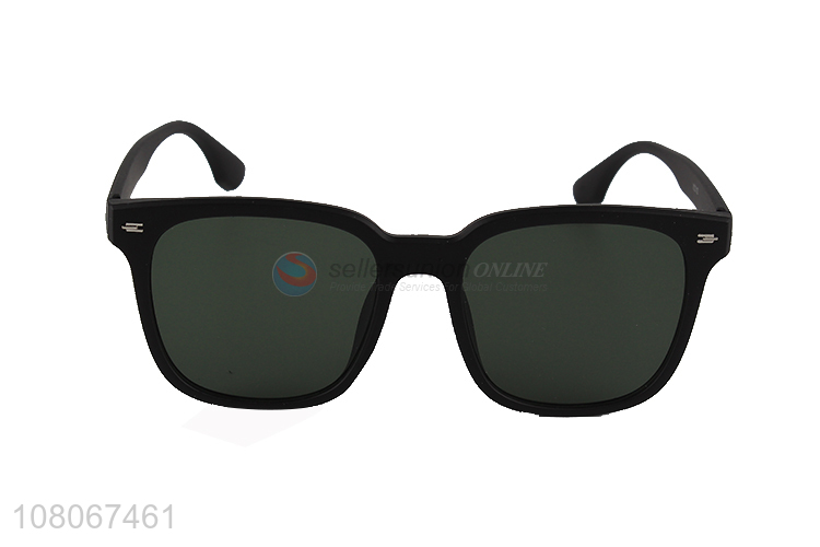 China supplier trendy classic sunglasses UV400 protection sunglasses