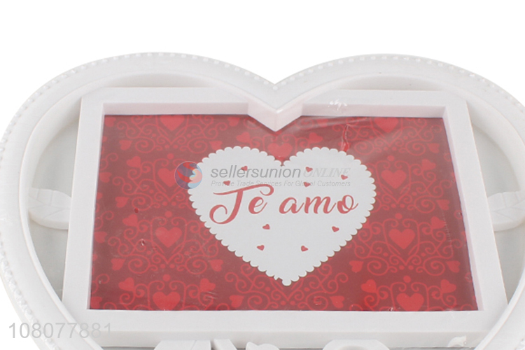 New Design Heart Shape Plastic Photo Frame For Home