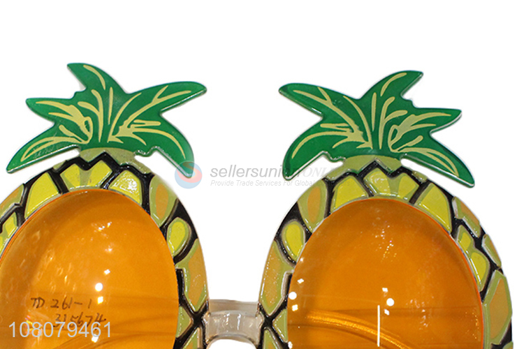 Factory price plastic pineapple party glasses creative festival glasses