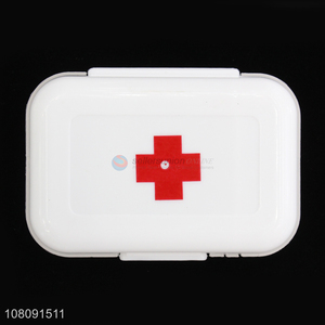 Yiwu wholesale plastic 8compartment pill storage case