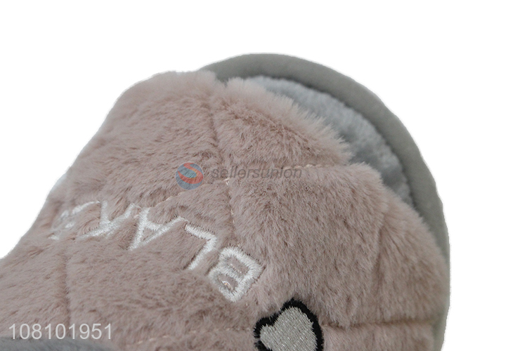 Online wholesale soft fuzzy fashion women winter slippers