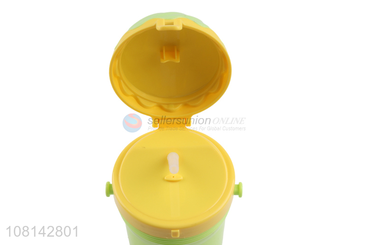 Most popular plastic reusable water bottle cup with straw