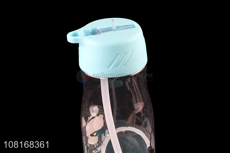 Fashion Design Plastic Sports Bottle Portable Straw Bottle For Kids