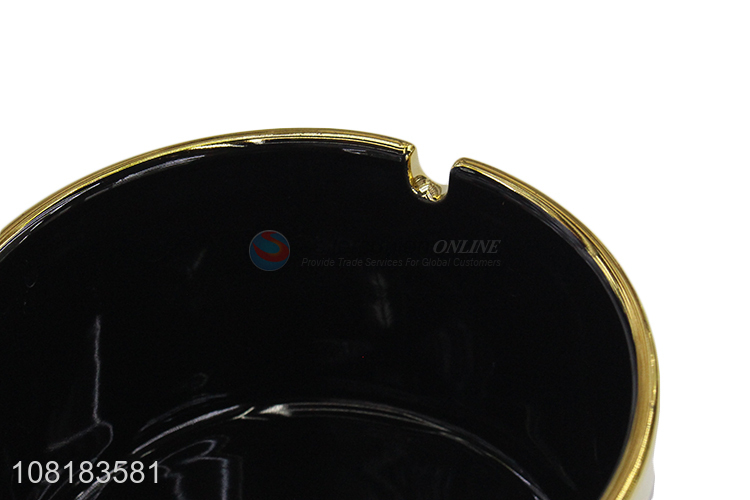 Wholesale black desktop ashtray office ceramic ashtray with lid