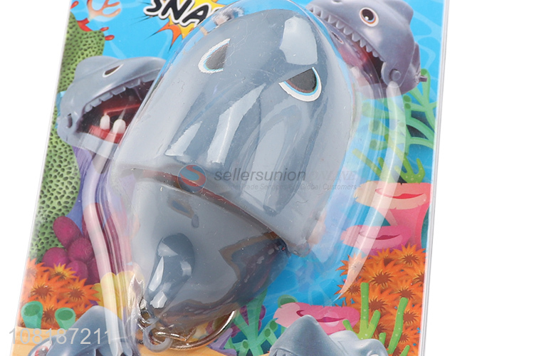 Factory direct sale mini shark biting hand toys wholesale