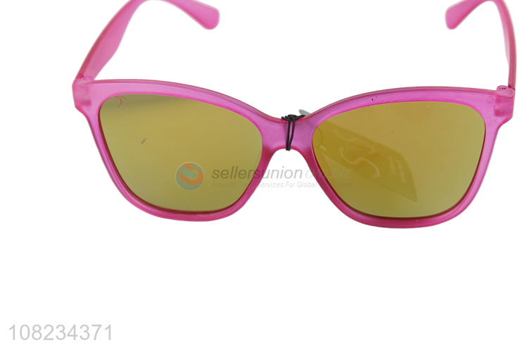 Yiwu direct sale fashion discolor sunglasses for ladies