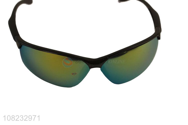 Yiwu wholesale creative polarized sunglasses for women