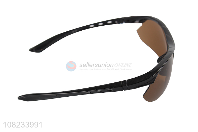 Yiwu supplier universal fashion sunglasses dust glasses